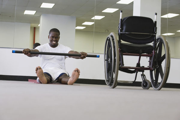 Staying fit in a wheelchair Mantenerse en forma en silla de ruedas